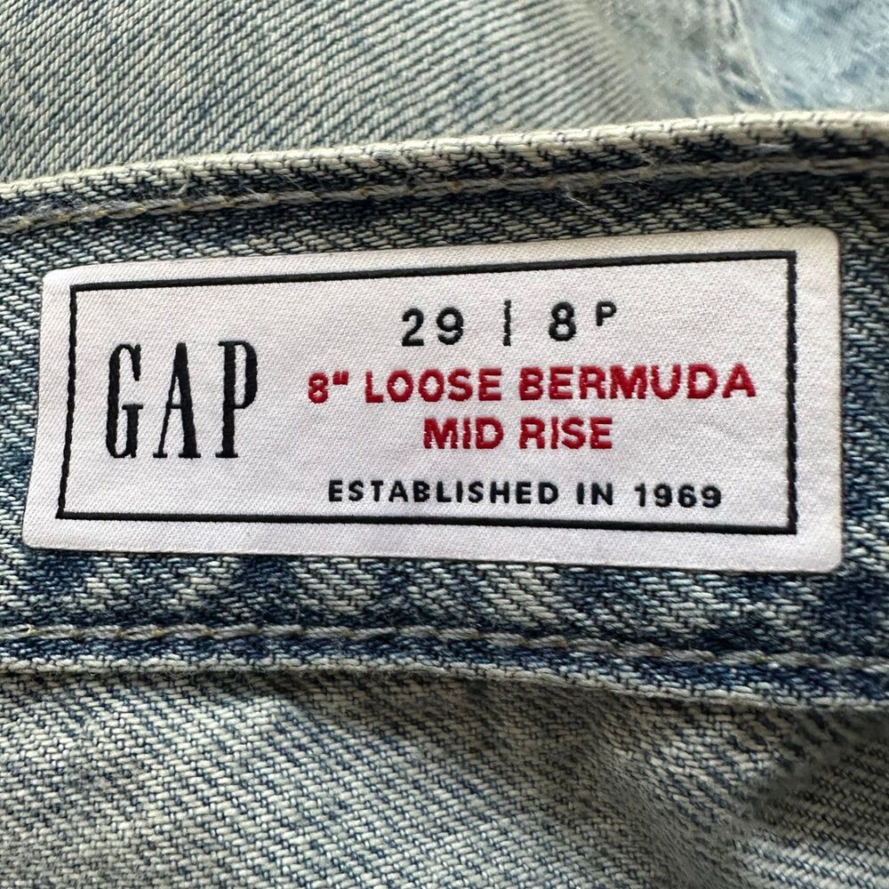 GAP 8" Mid Rise Loose Denim Bermuda Shorts Light indigo Cotton Size 29 Petite - Picture 8 of 9